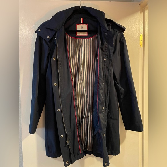 Tommy Hilfiger Aline Hooded Soft-shell Rain Jacket - Picture 2 of 9